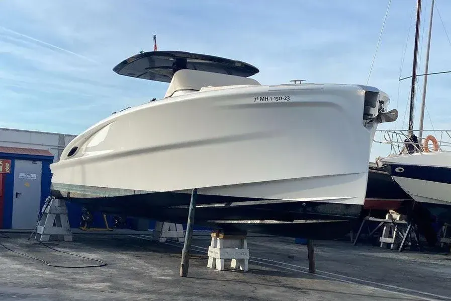 Solaris Power 40 Open · 7