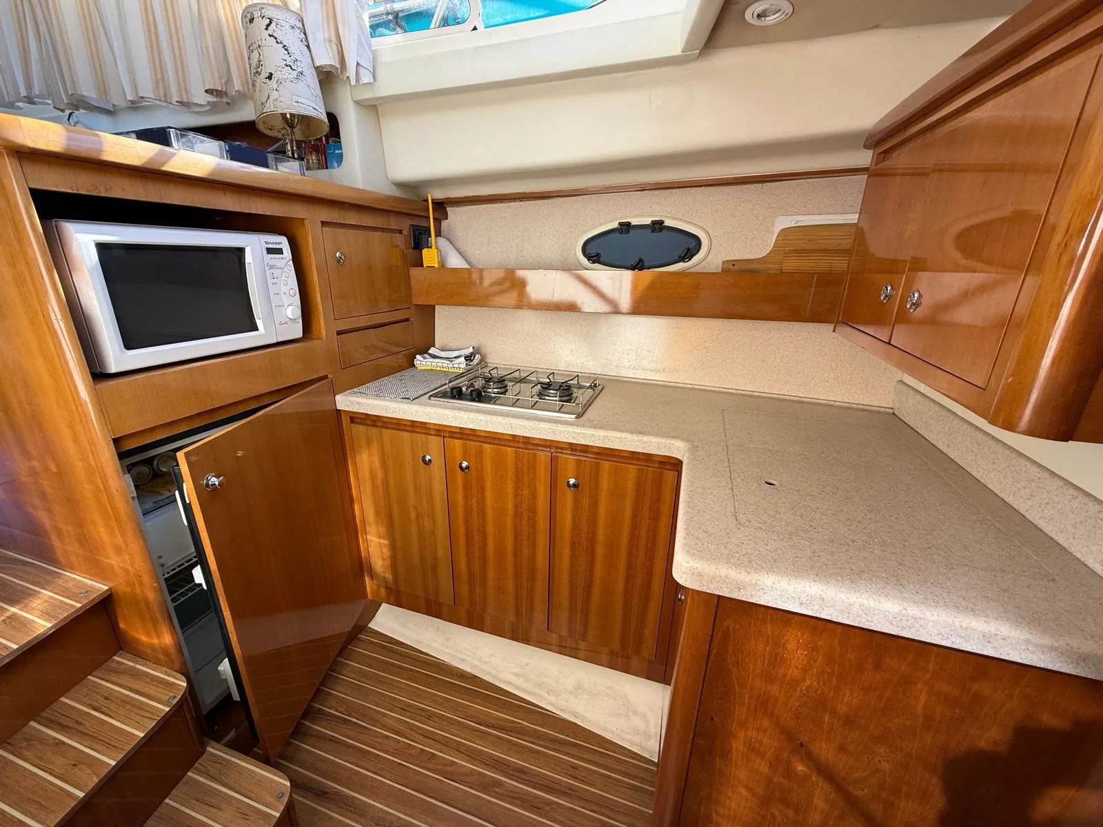 ACM Mystic 38 · 19