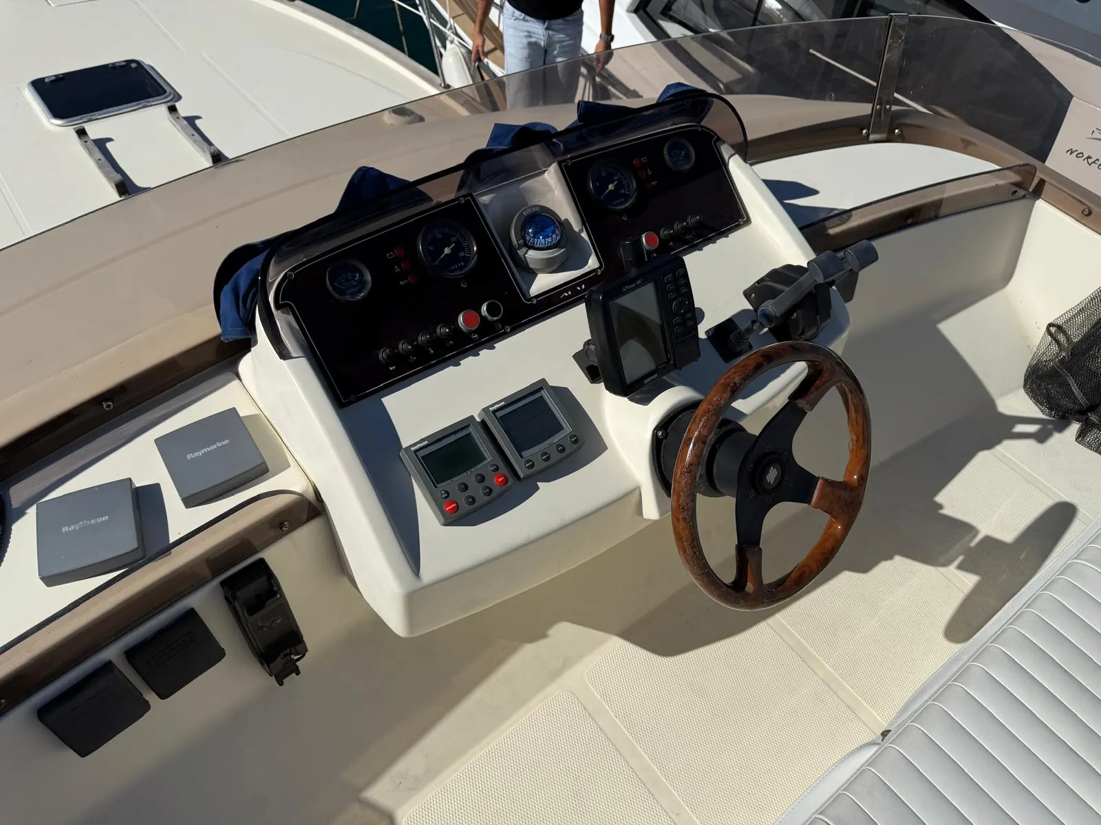 ACM Mystic 38 · 60
