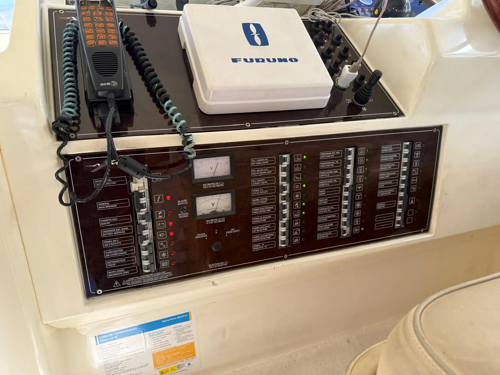 ACM Mystic 38 · 30
