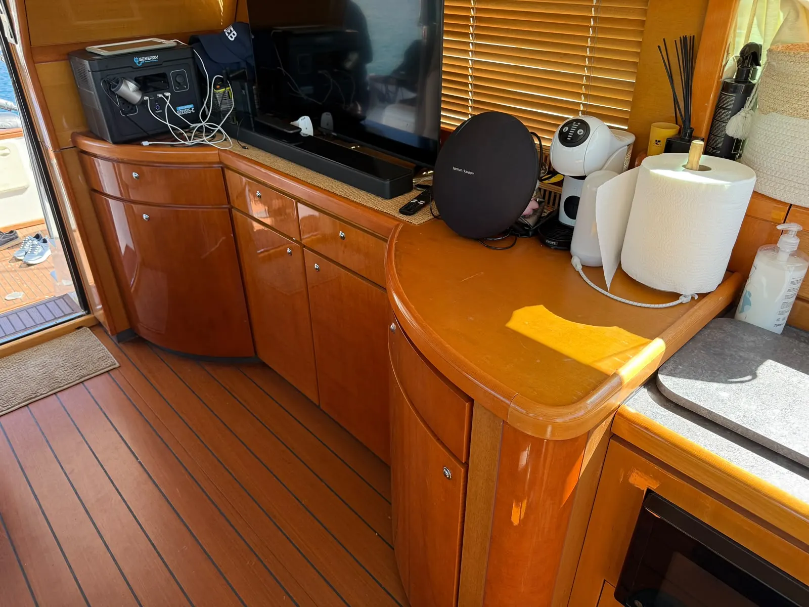 Beneteau Antares 13.80 · 27