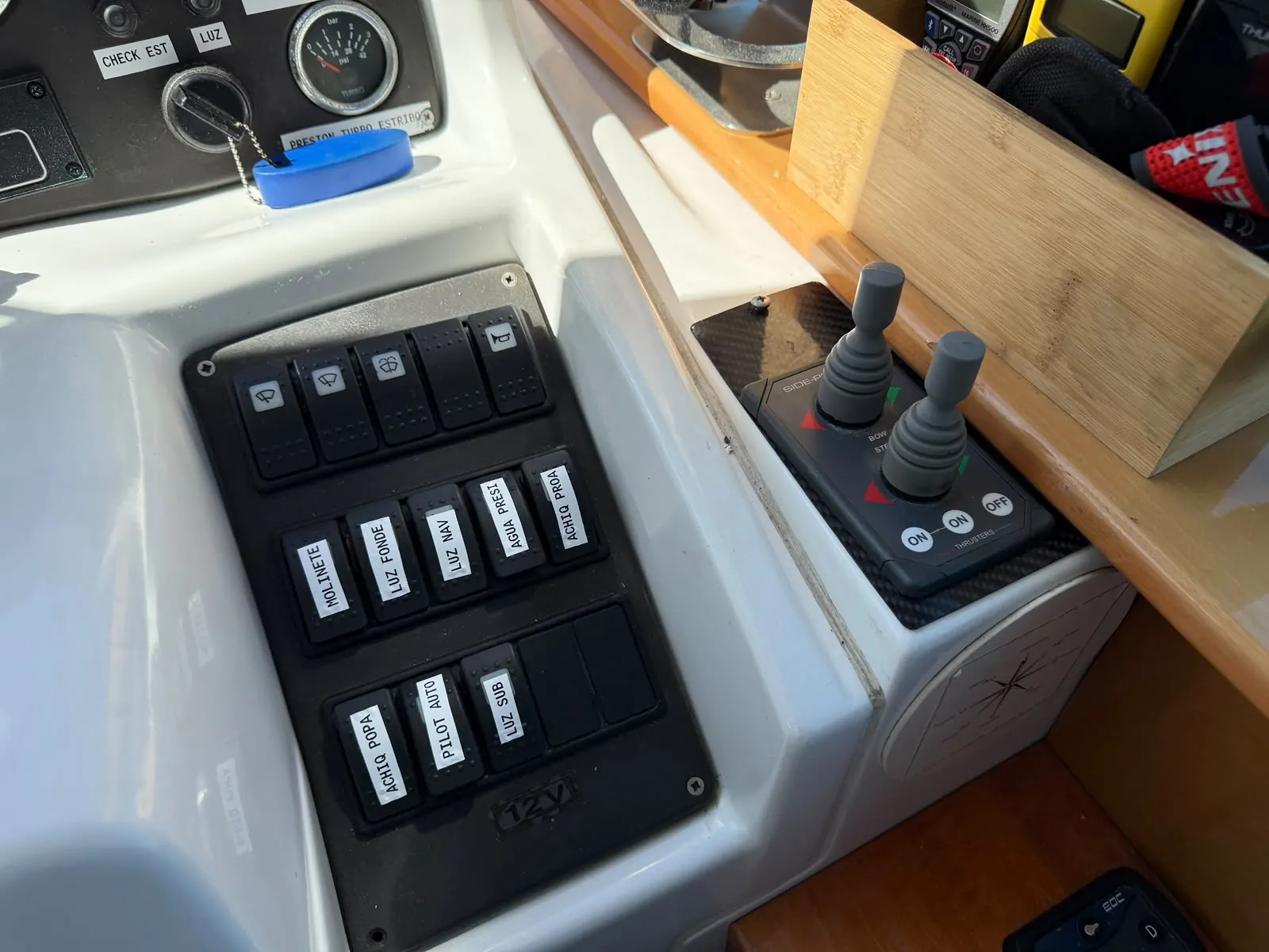 Beneteau Antares 13.80 · 14