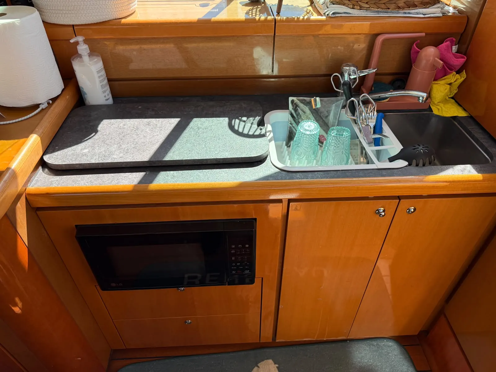 Beneteau Antares 13.80 · 28