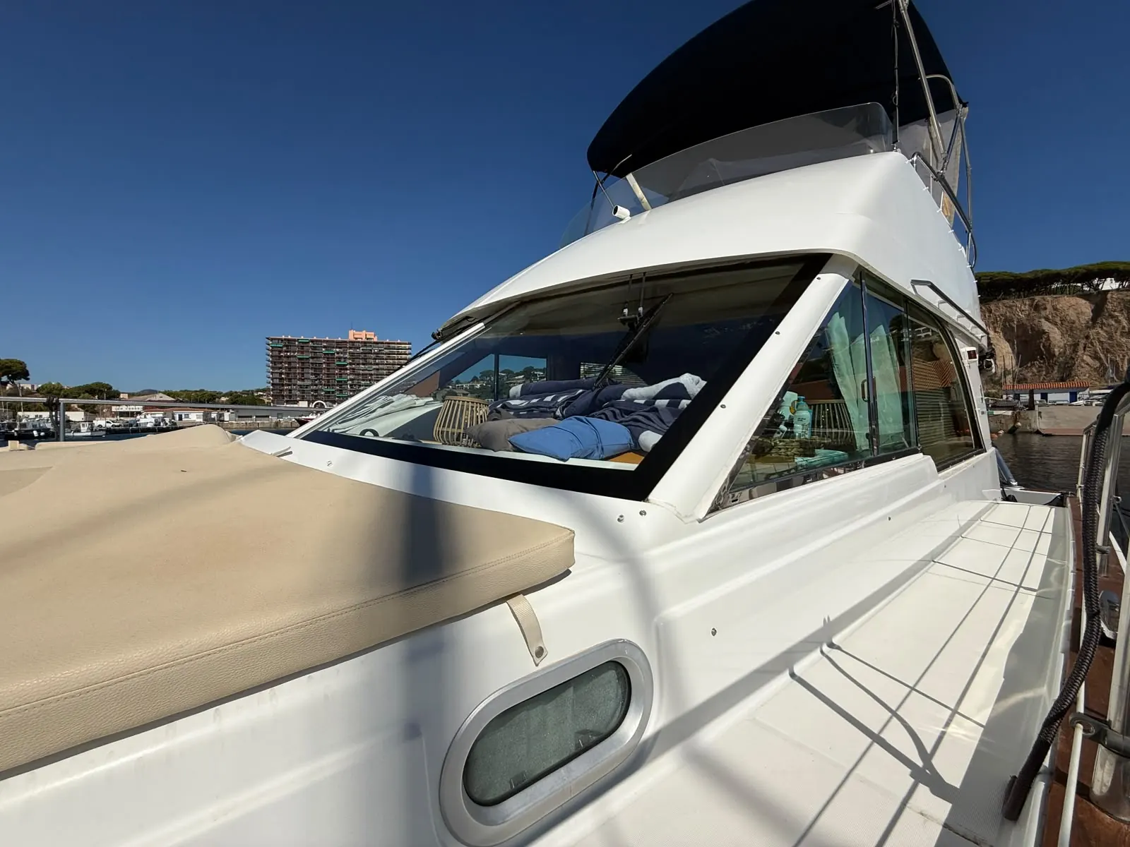Beneteau Antares 13.80 · 71