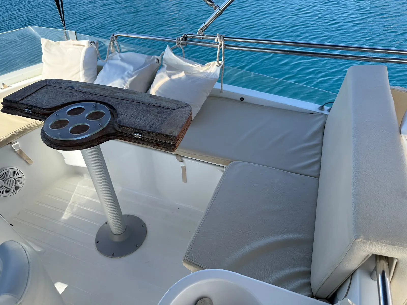 Beneteau Antares 13.80 · 40