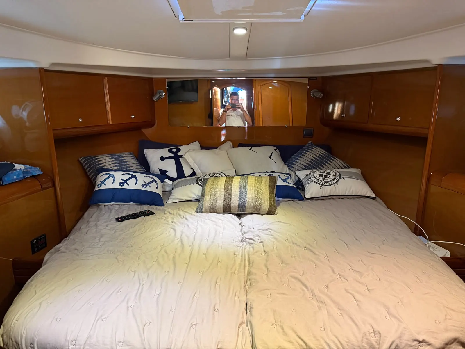 Beneteau Antares 13.80 · 13