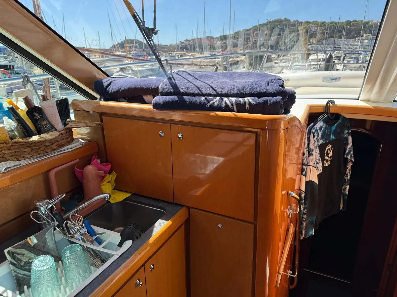 Beneteau Antares 13.80 · 29