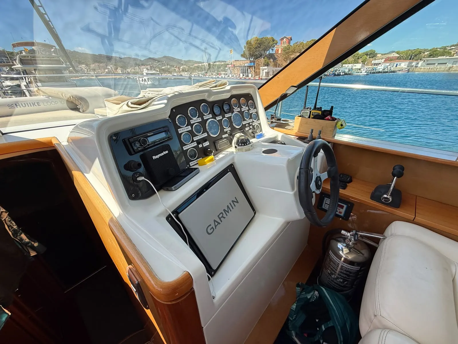 Beneteau Antares 13.80 · 10