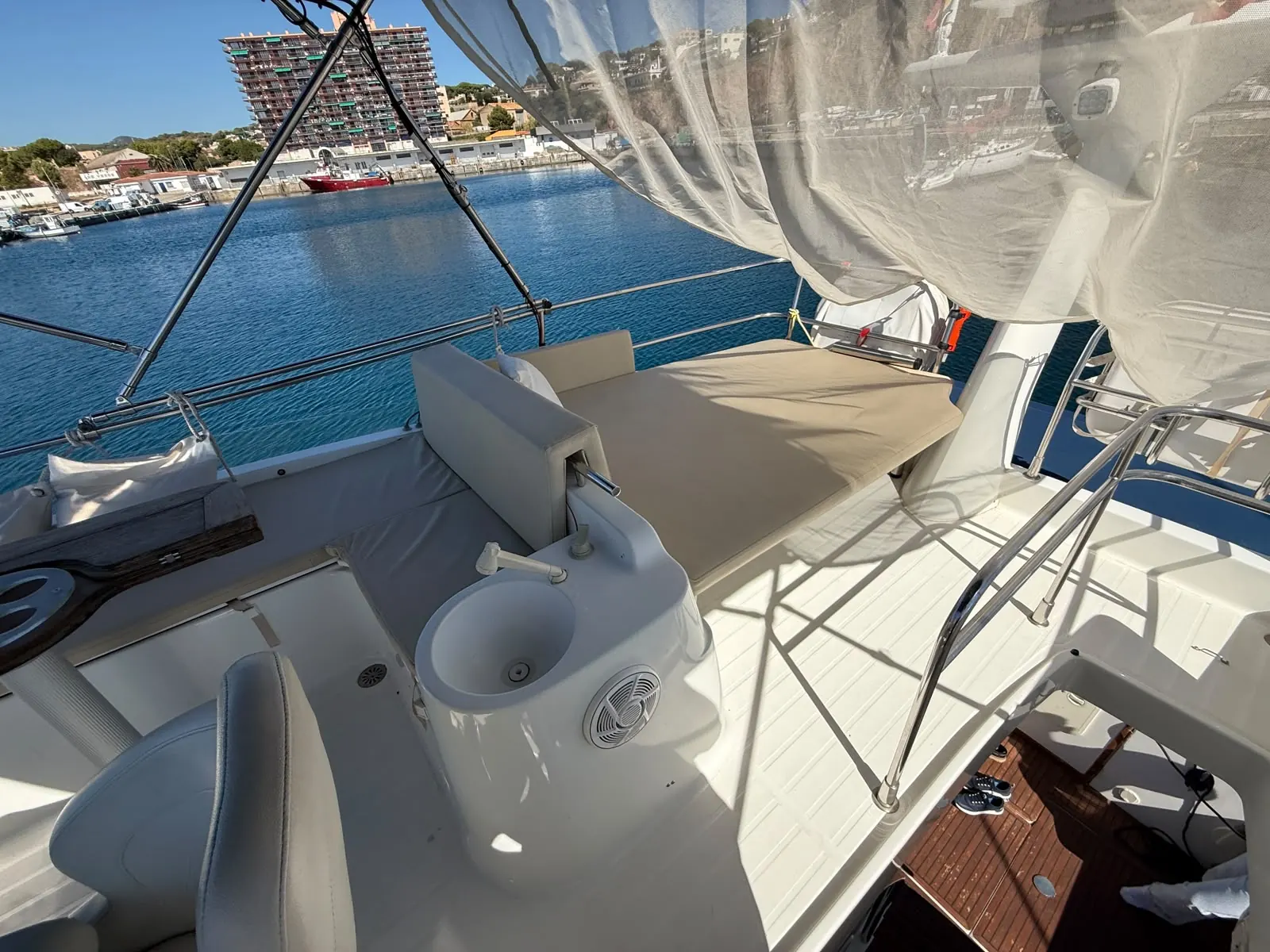 Beneteau Antares 13.80 · 51