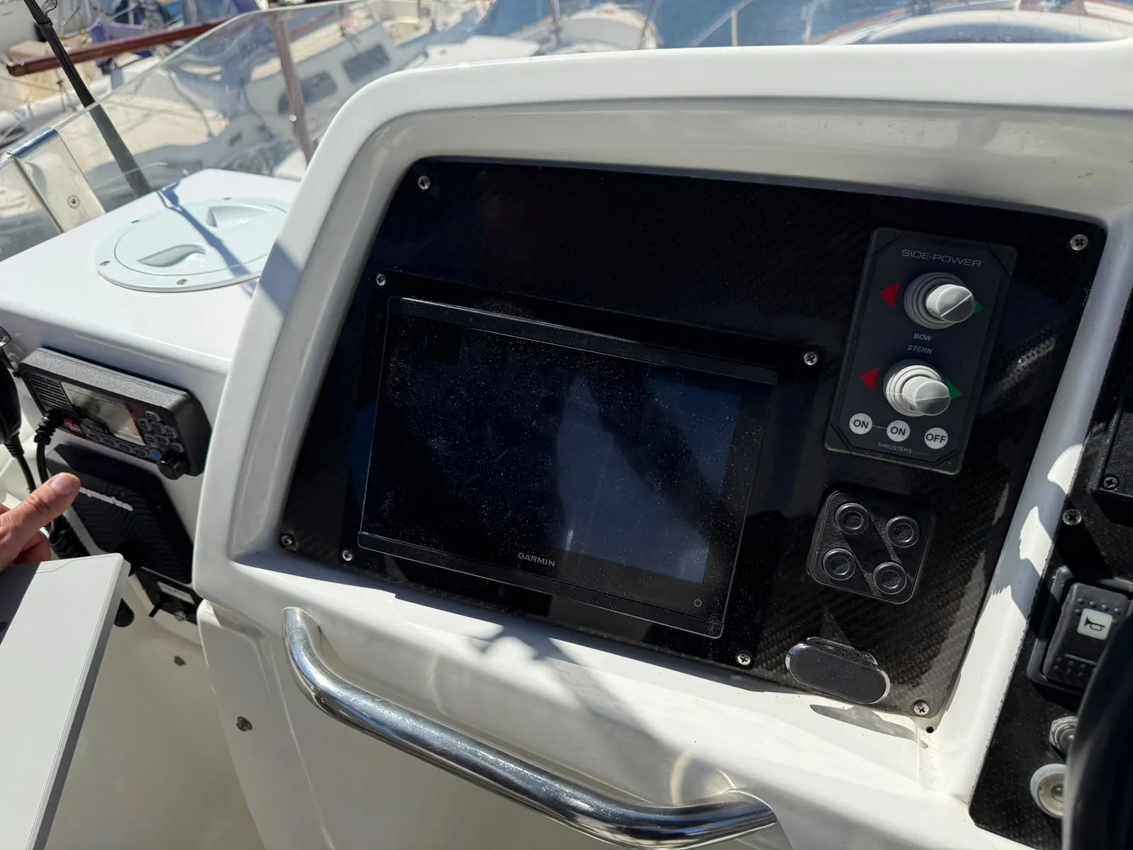 Beneteau Antares 13.80 · 44