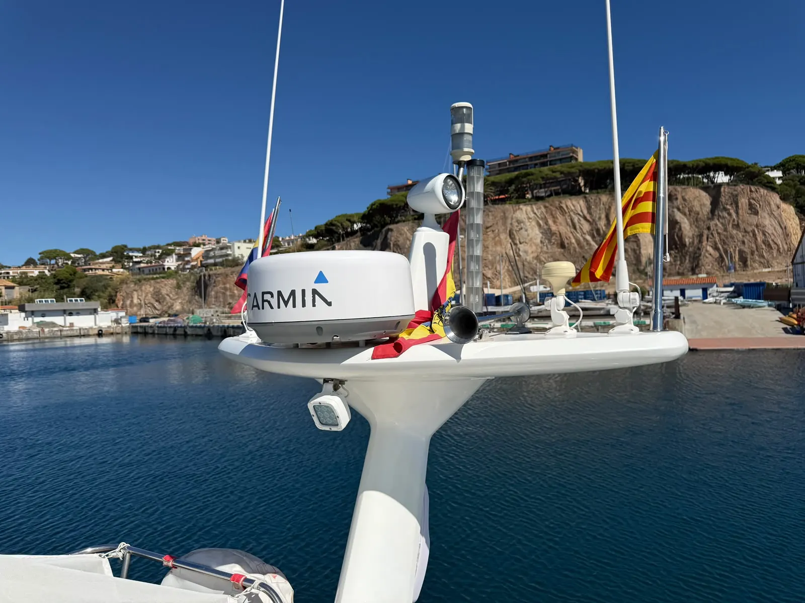 Beneteau Antares 13.80 · 52