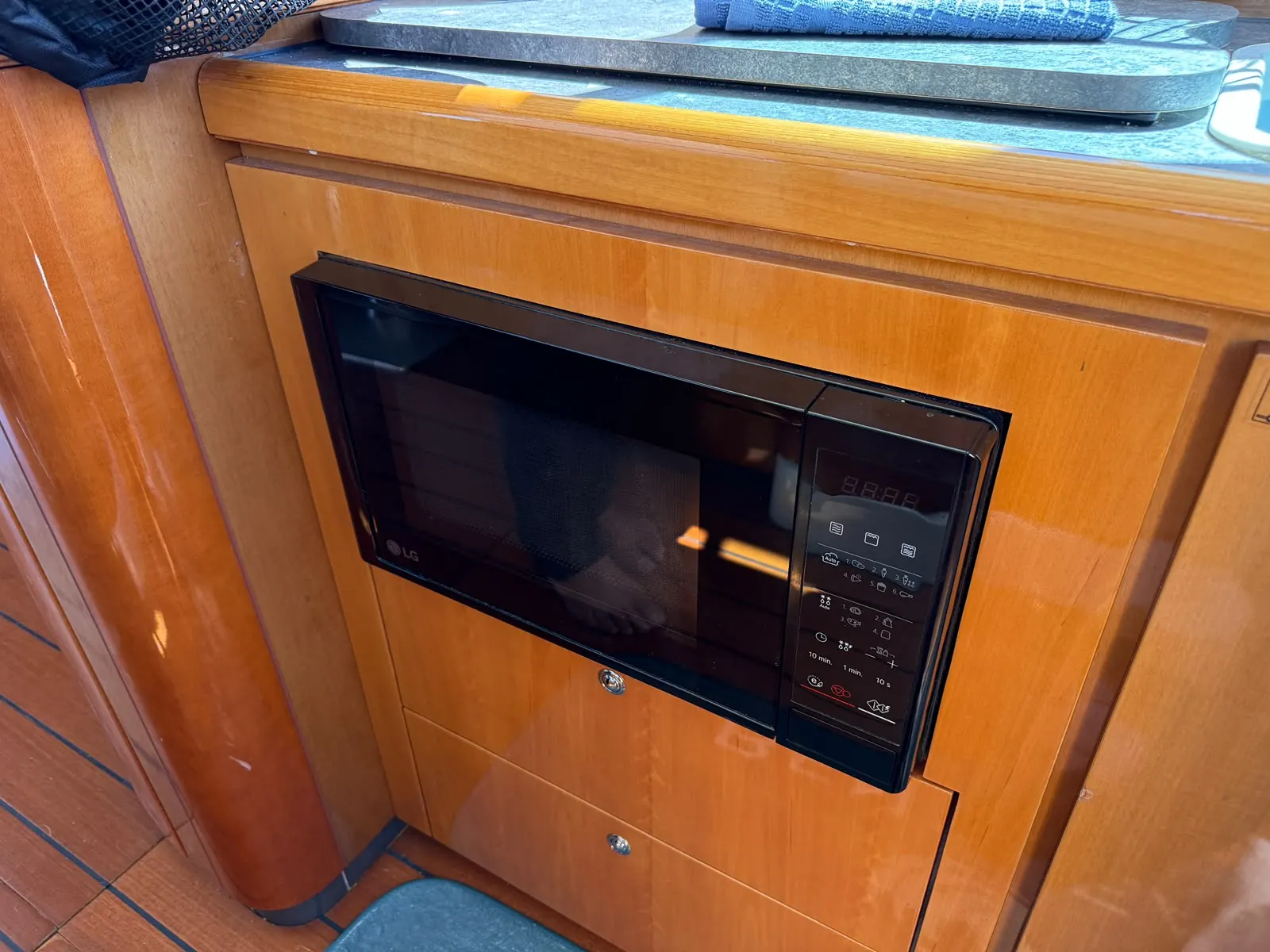 Beneteau Antares 13.80 · 25