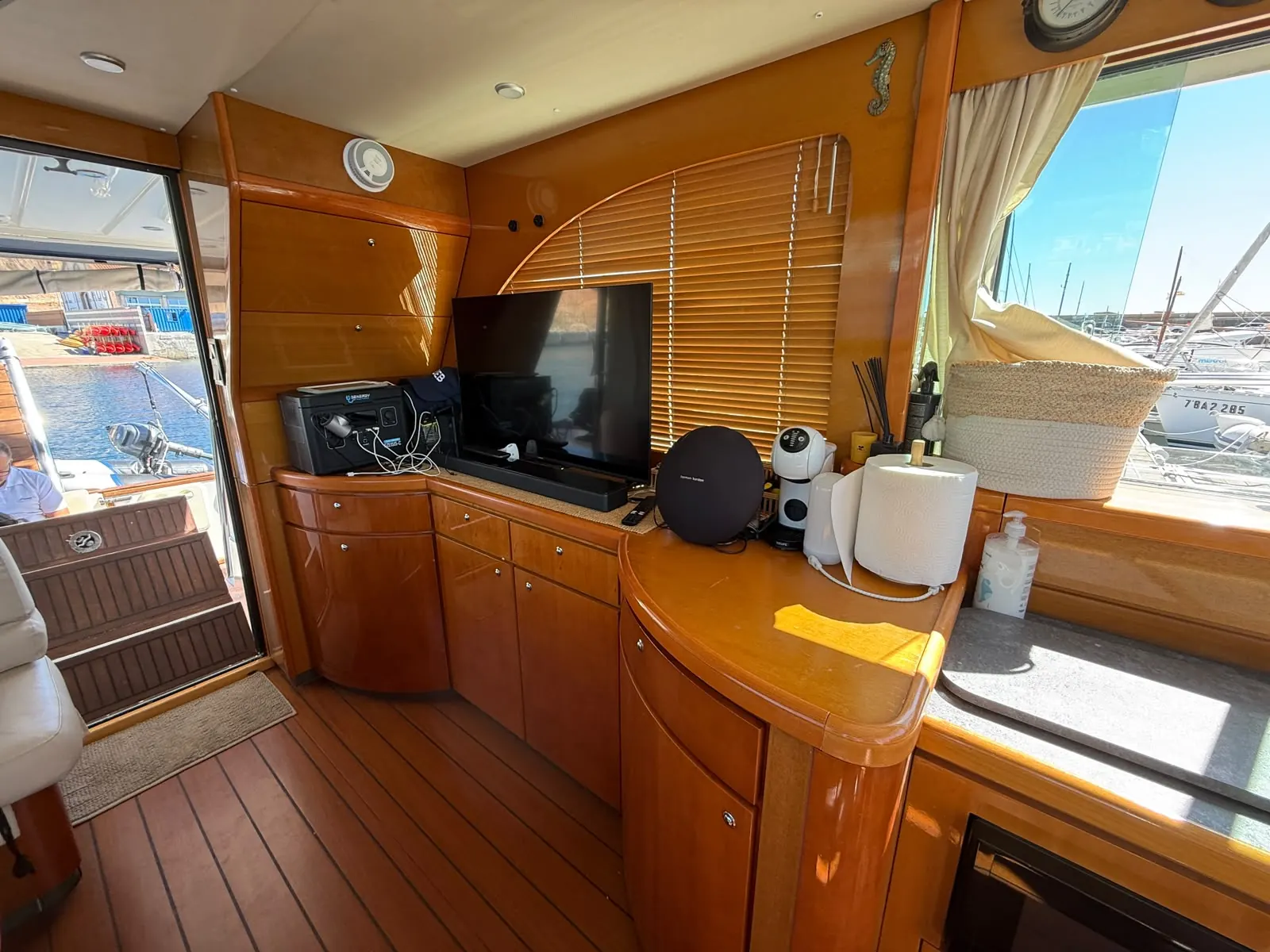 Beneteau Antares 13.80 · 38