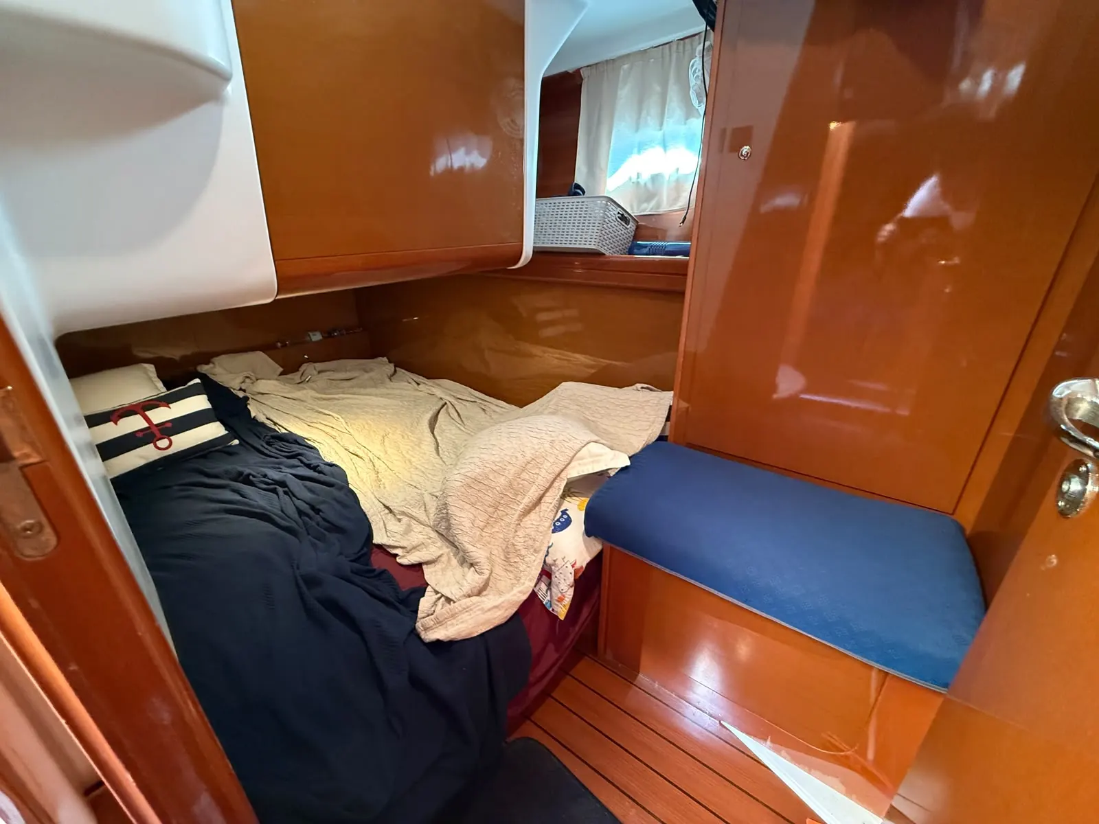 Beneteau Antares 13.80 · 23