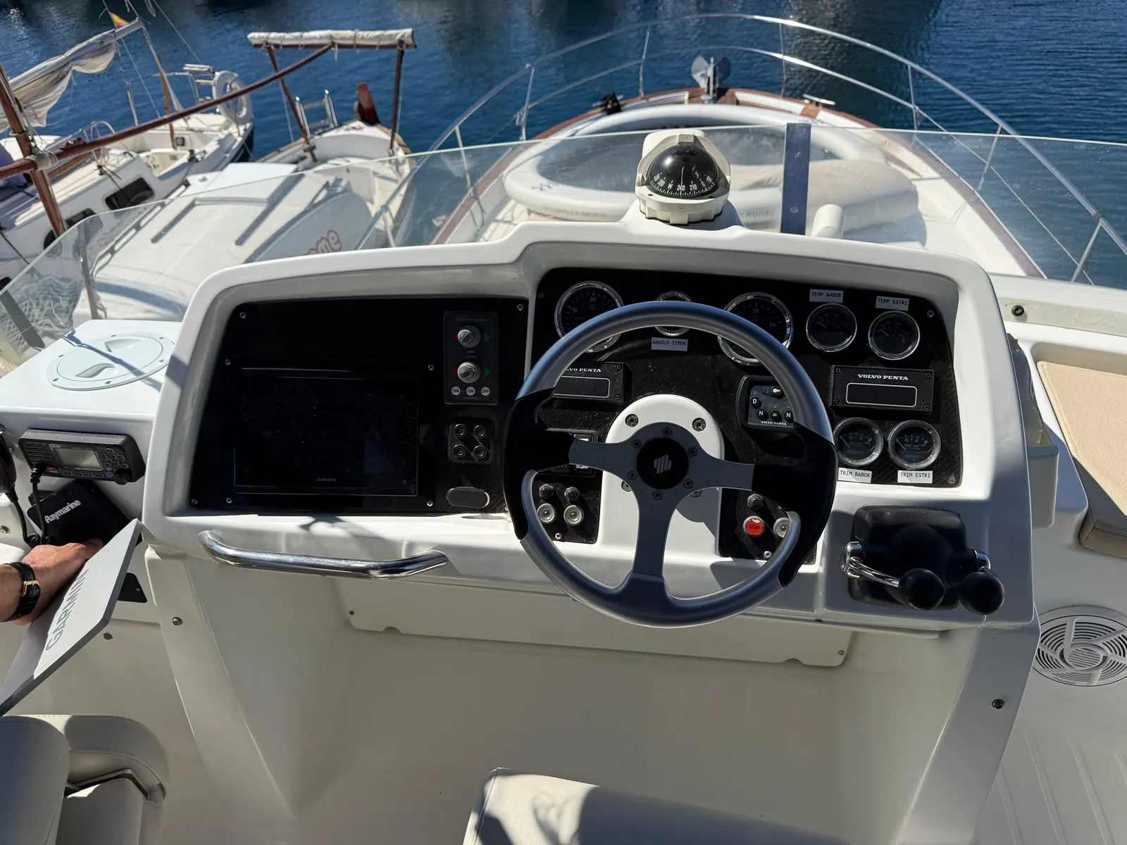 Beneteau Antares 13.80 · 43