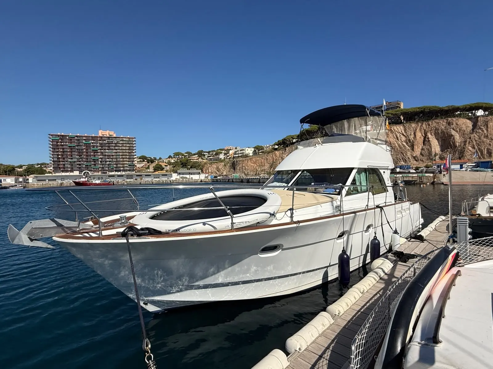 Beneteau Antares 13.80 · 72