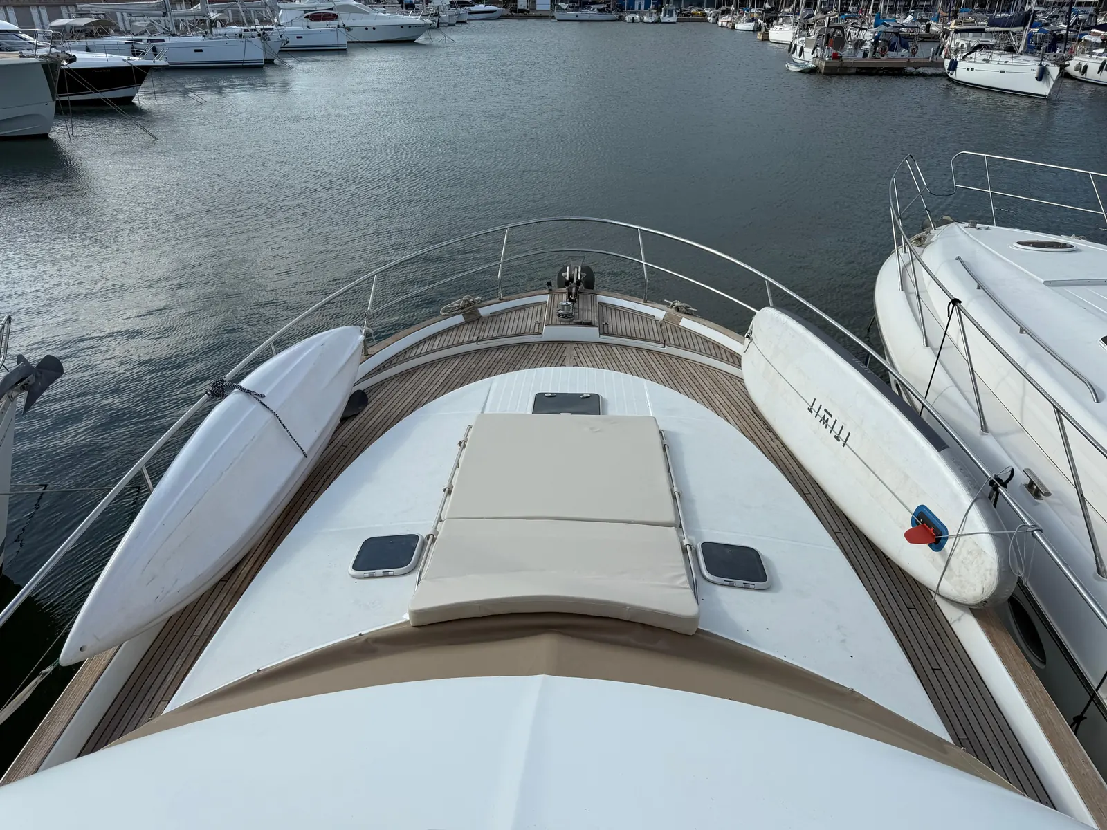 Beneteau Antares 13.80 · 26