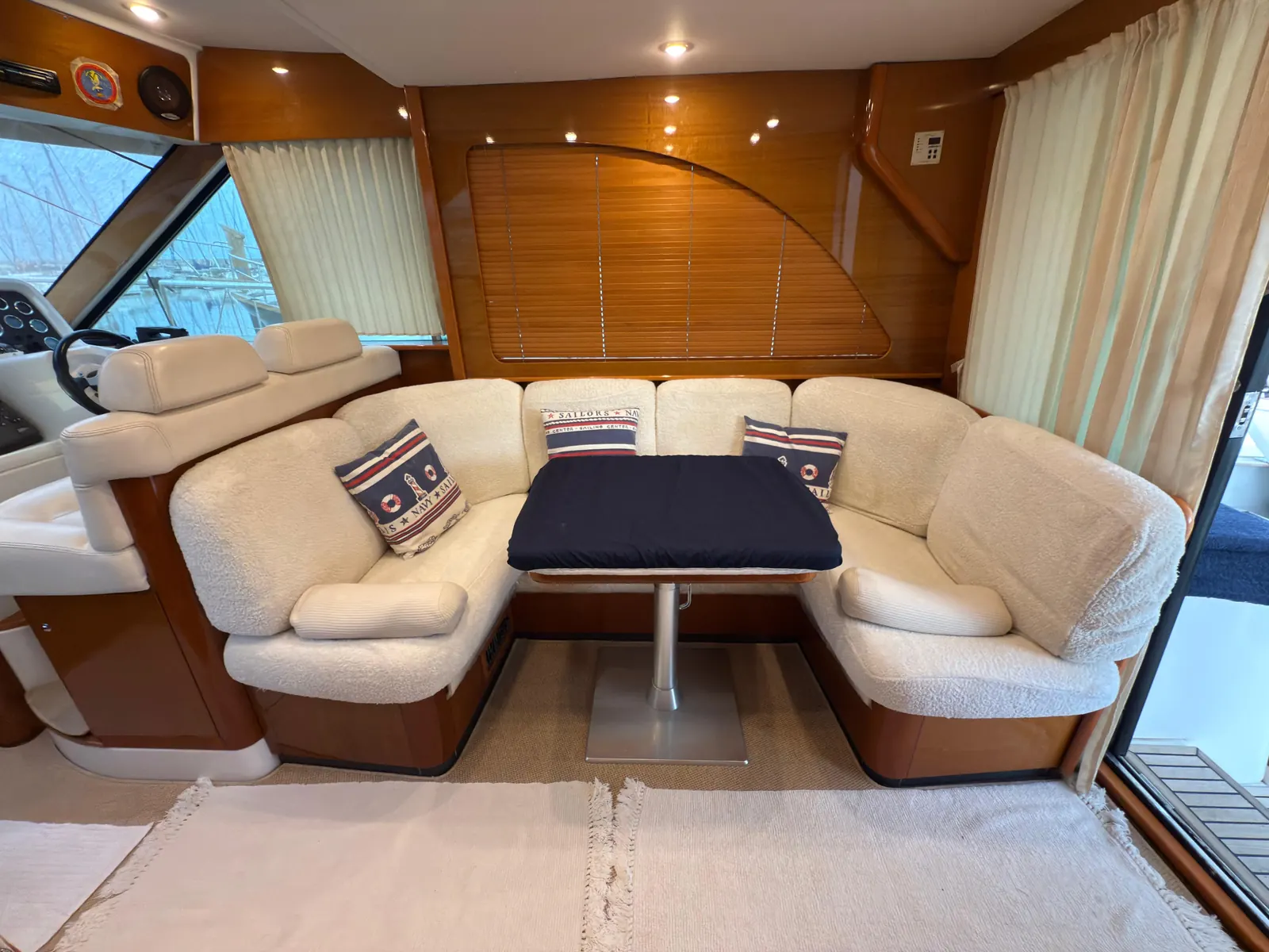 Beneteau Antares 13.80 · 15