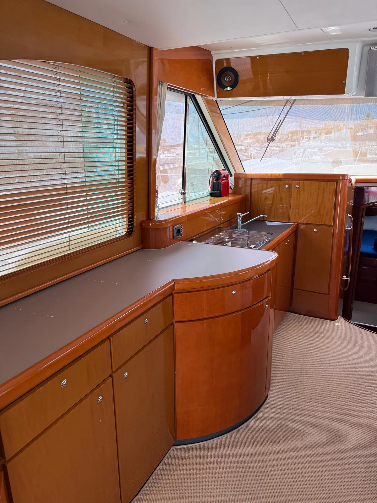 Beneteau Antares 13.80 · 48