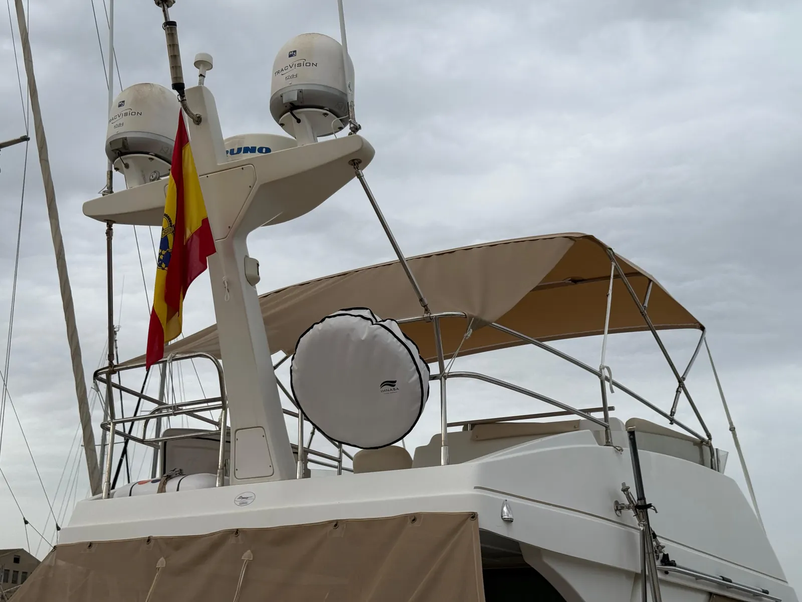 Beneteau Antares 13.80 · 28