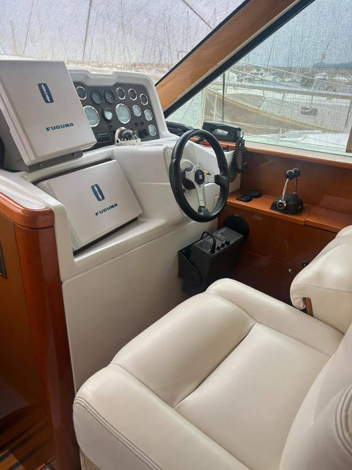 Beneteau Antares 13.80 · 55