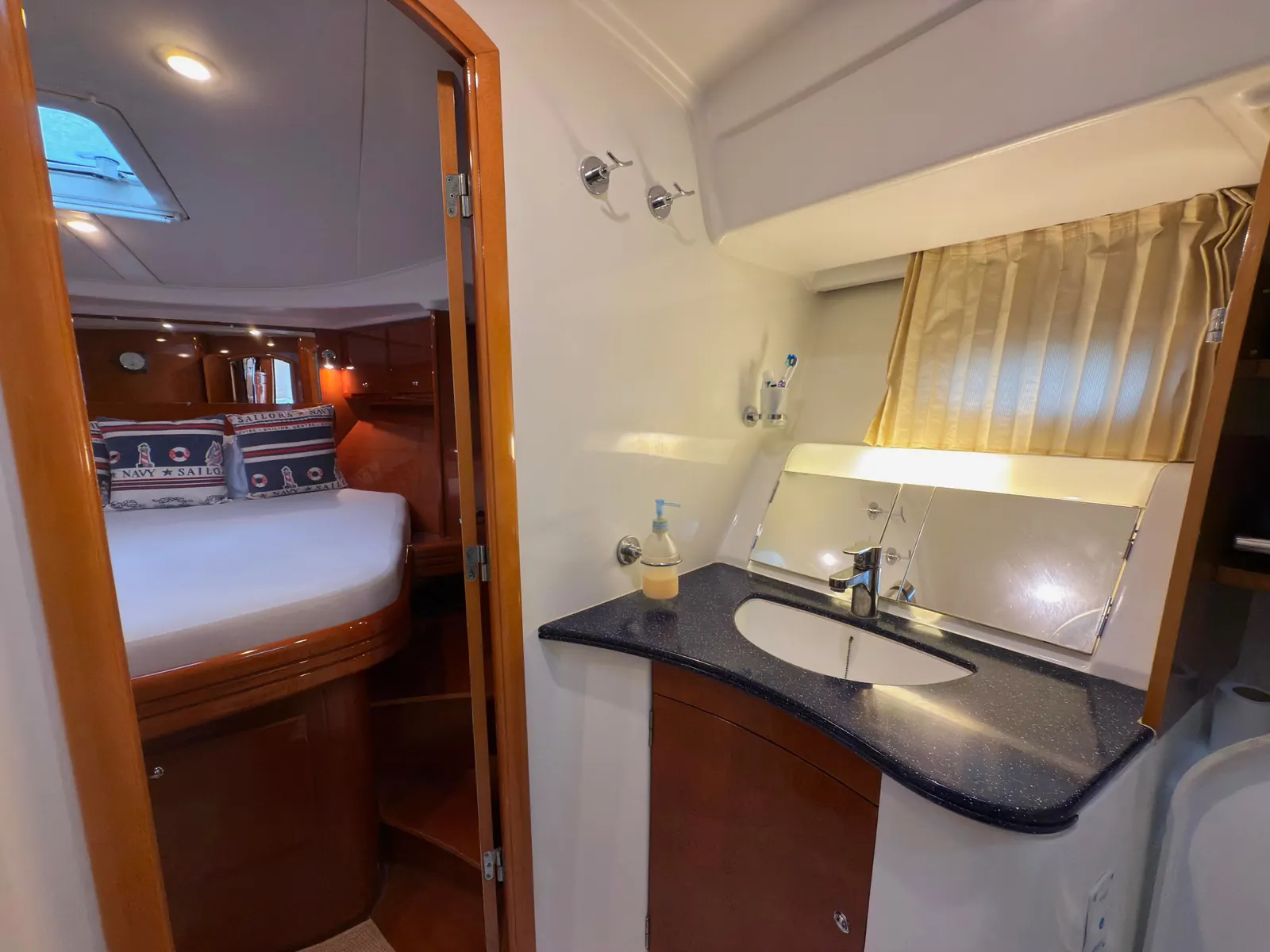 Beneteau Antares 13.80 · 5