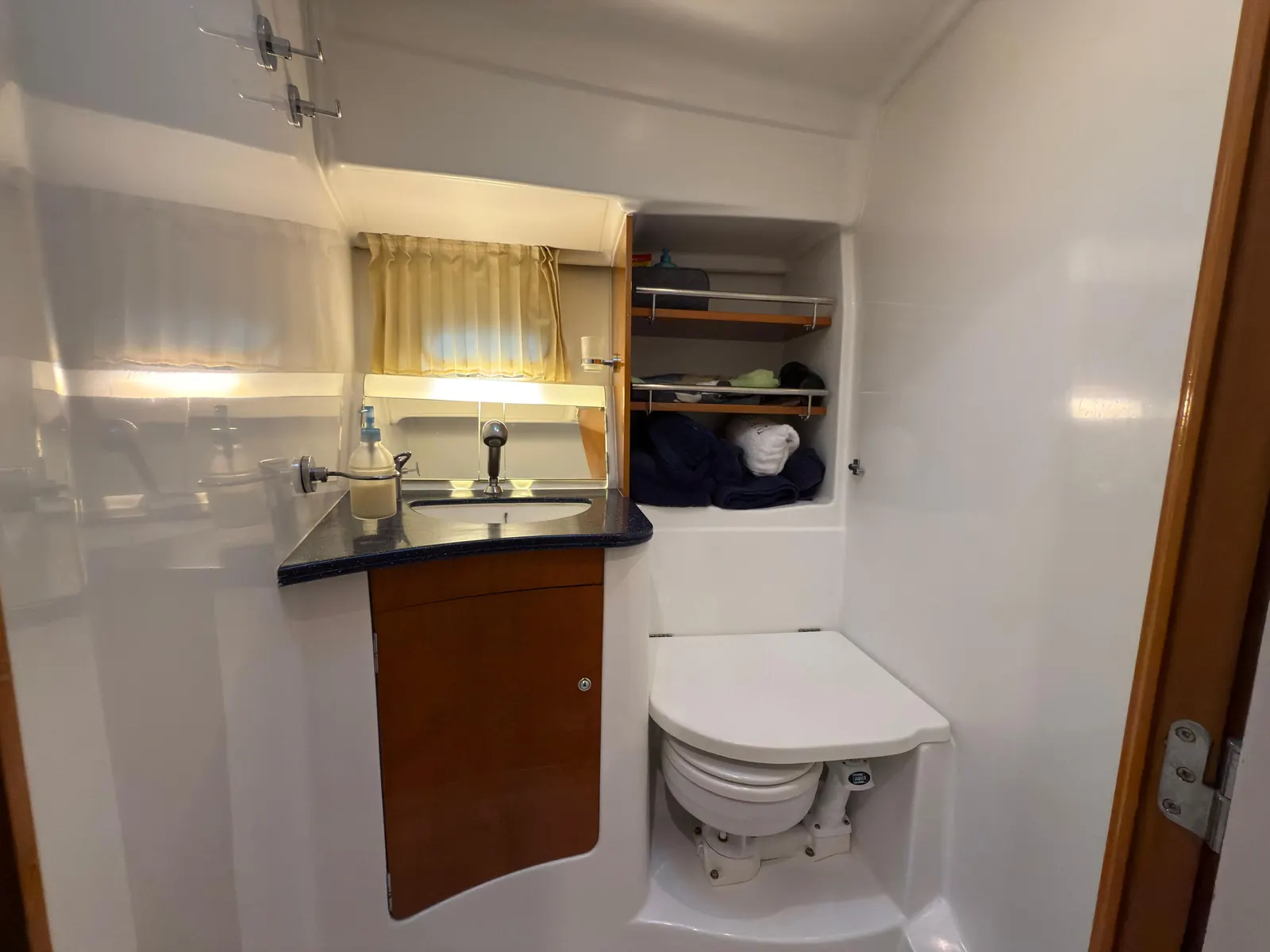 Beneteau Antares 13.80 · 4