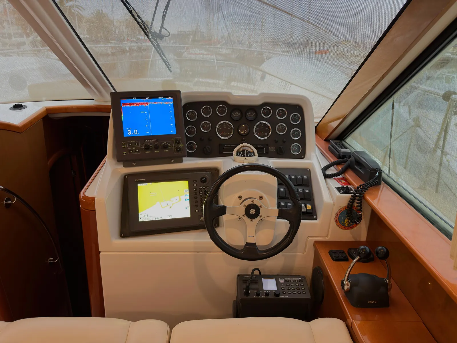 Beneteau Antares 13.80 · 14