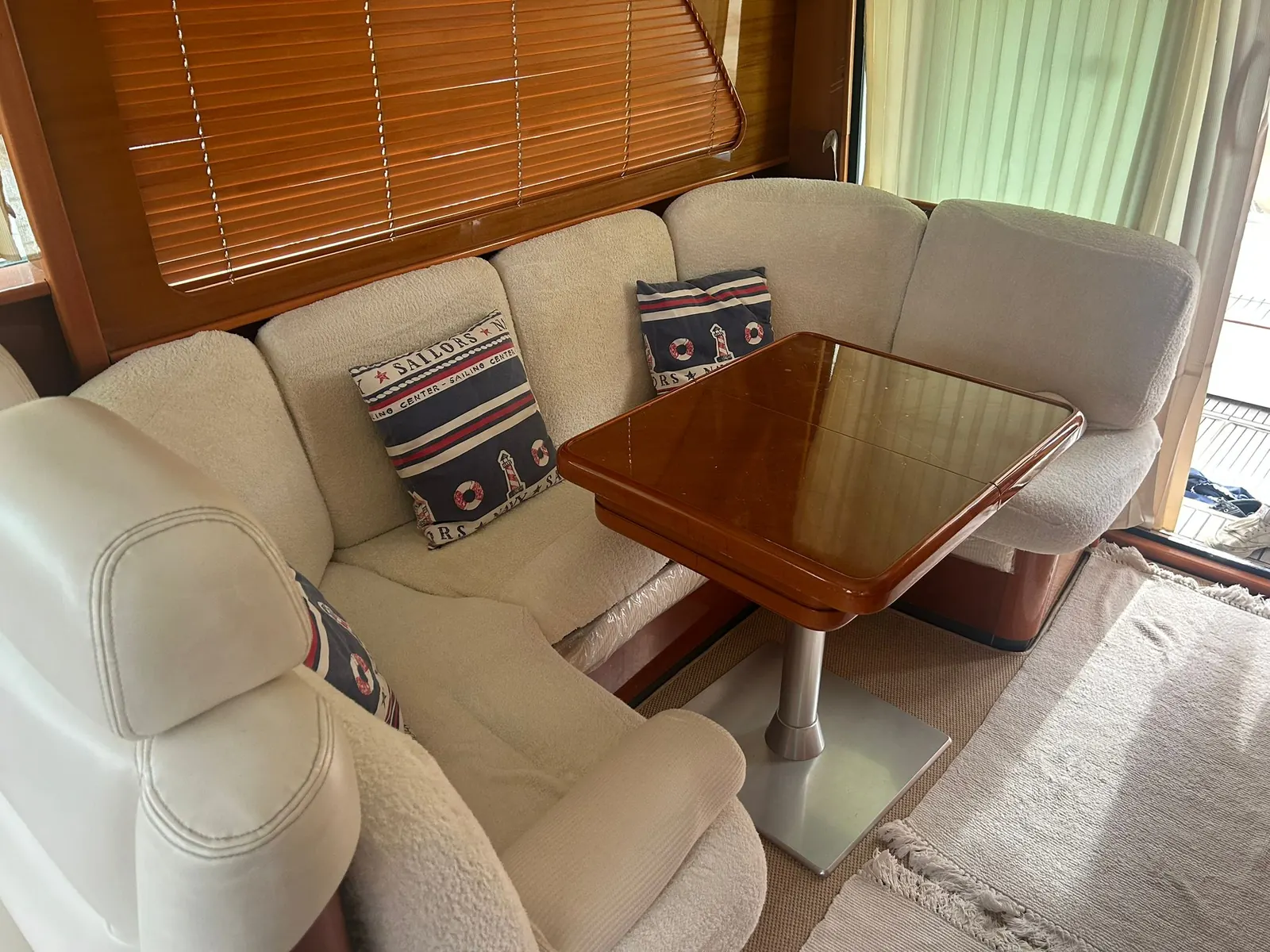 Beneteau Antares 13.80 · 36