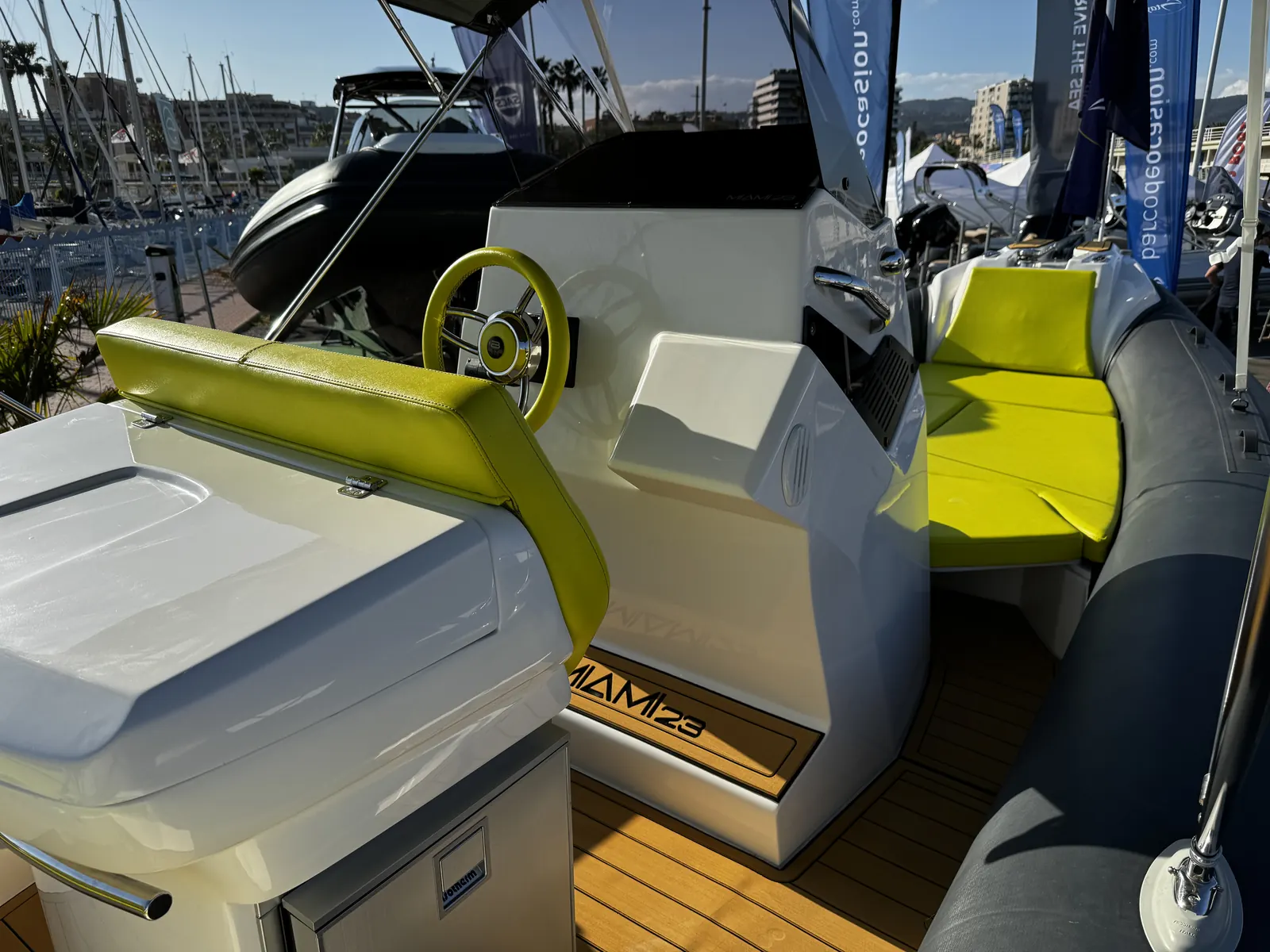 Blue Rib Miami 23 · 8