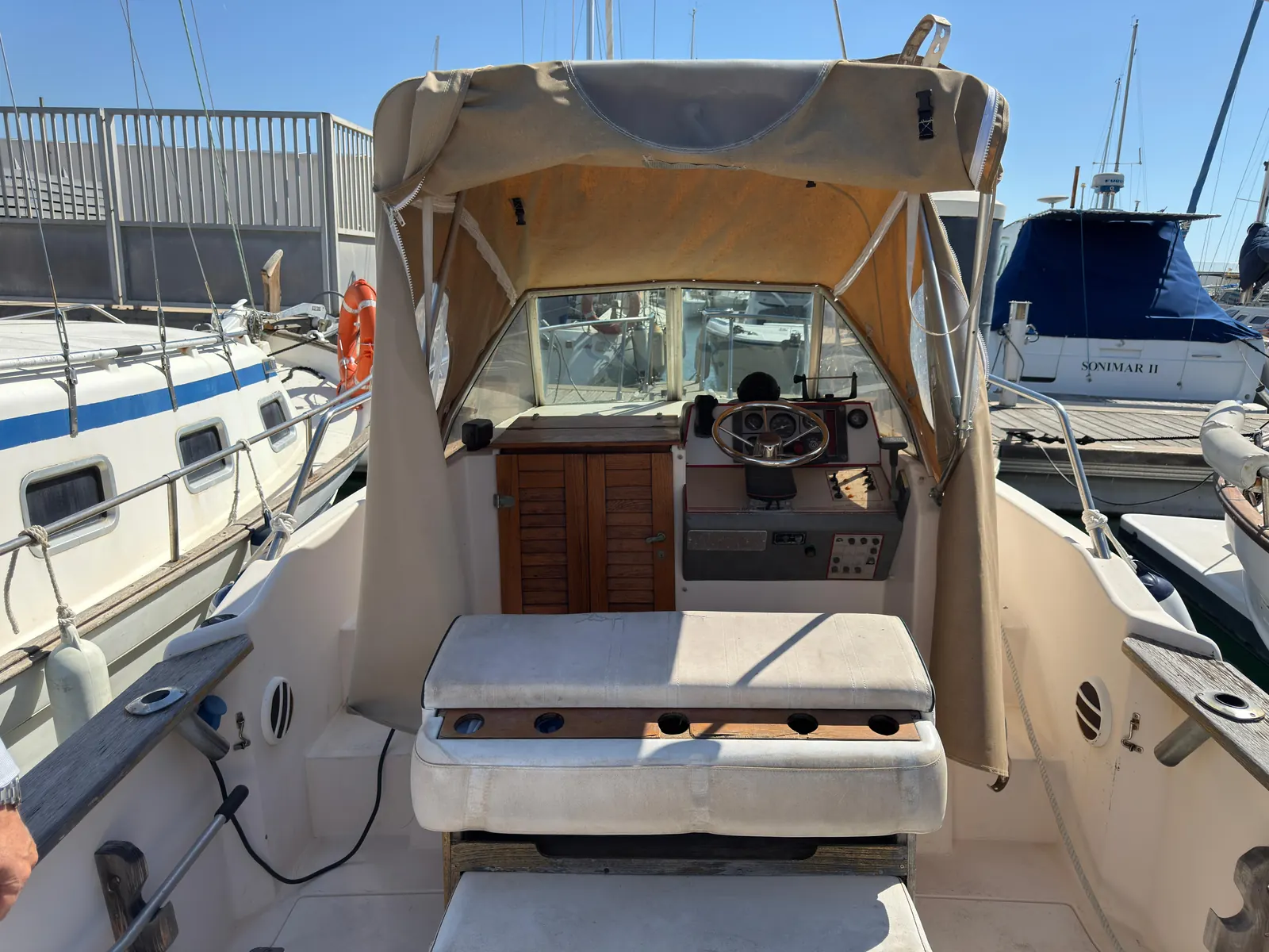 Rio 630 Cabin Fish · 11