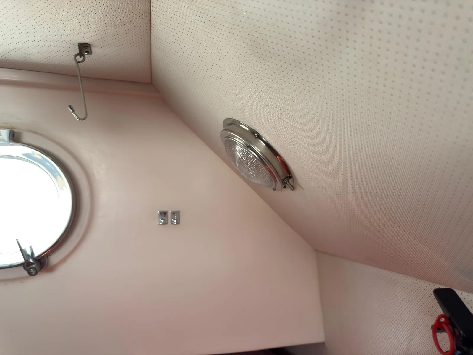 Rio 630 Cabin Fish · 12