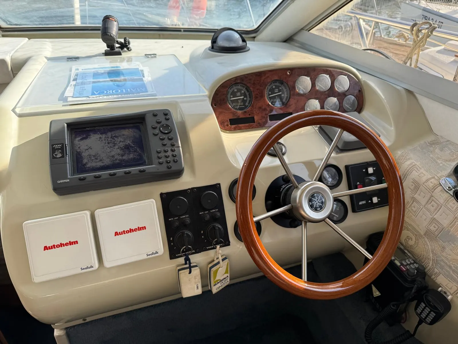 Sealine 330 Flybridge · 31