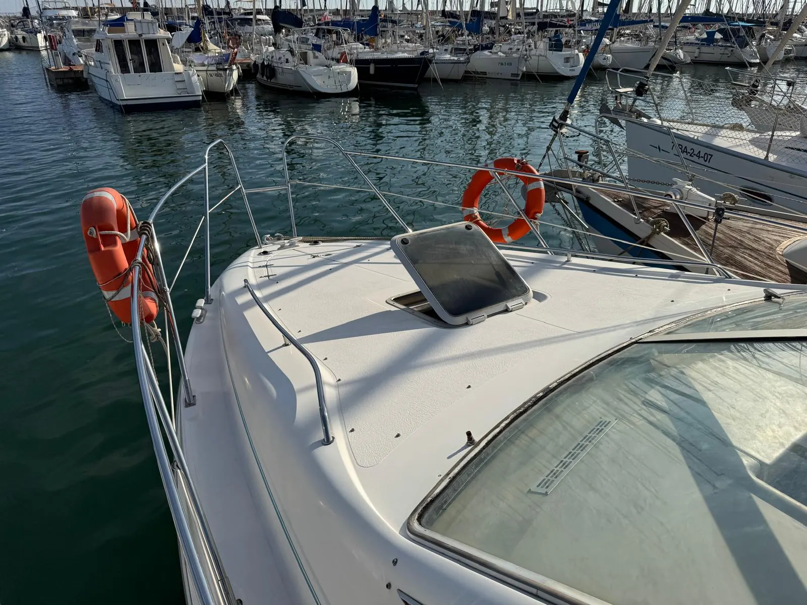 Sealine 330 Flybridge · 13