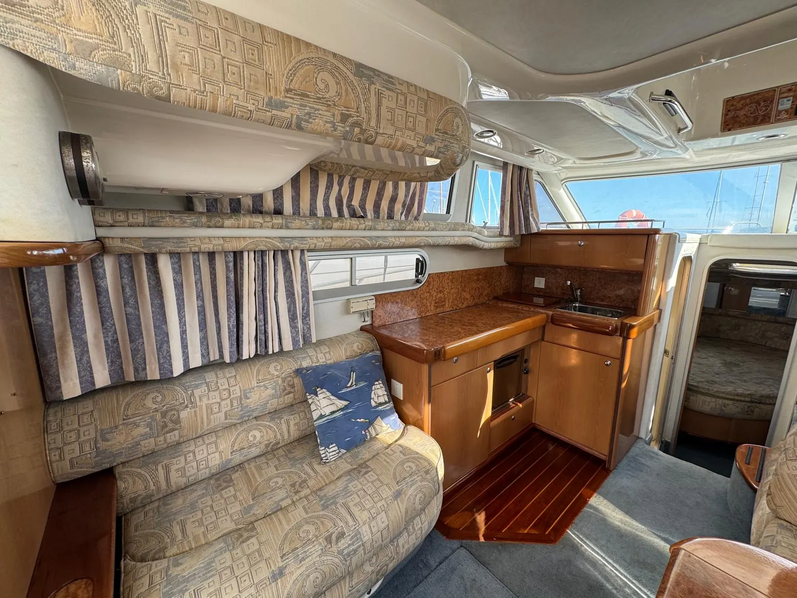 Sealine 330 Flybridge · 30