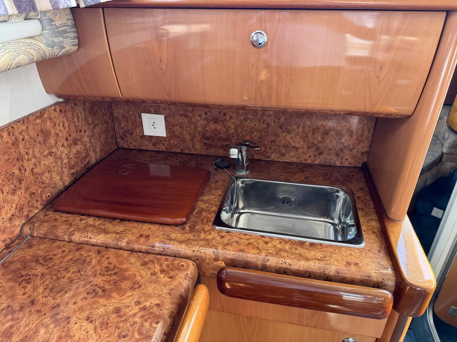 Sealine 330 Flybridge · 23