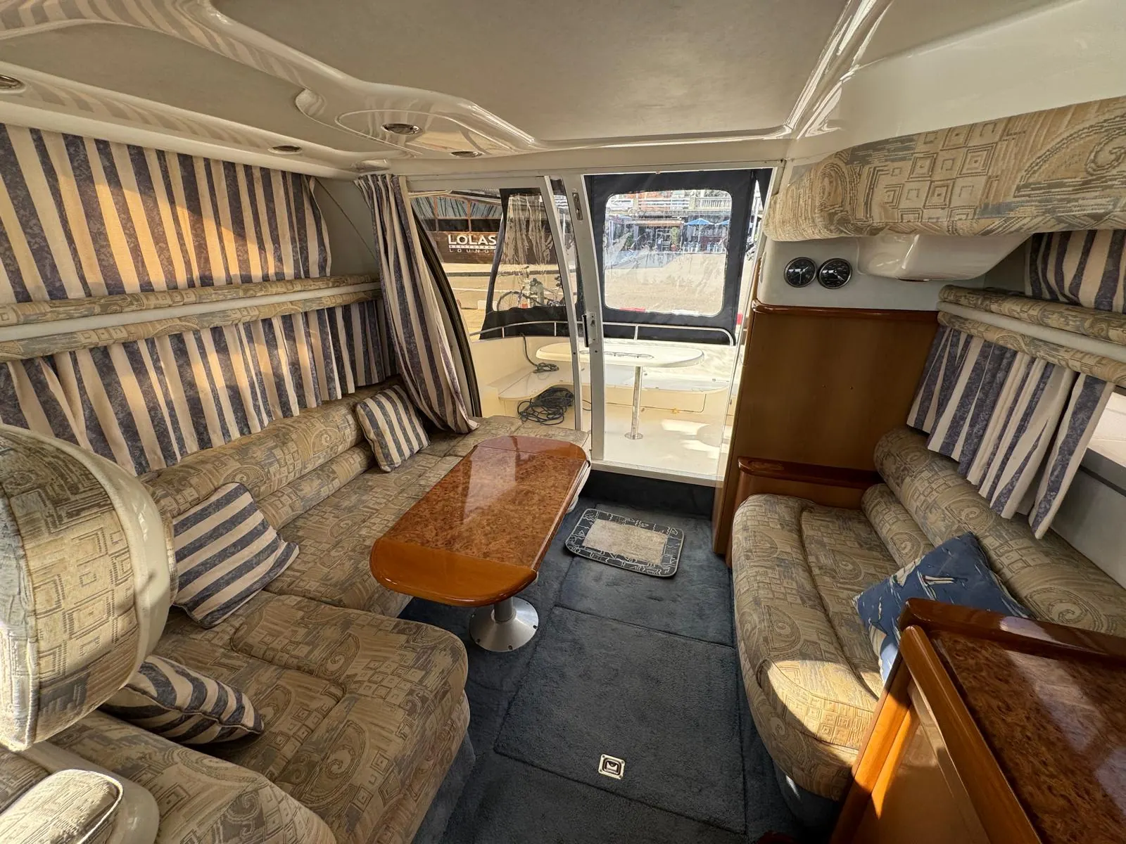 Sealine 330 Flybridge · 28