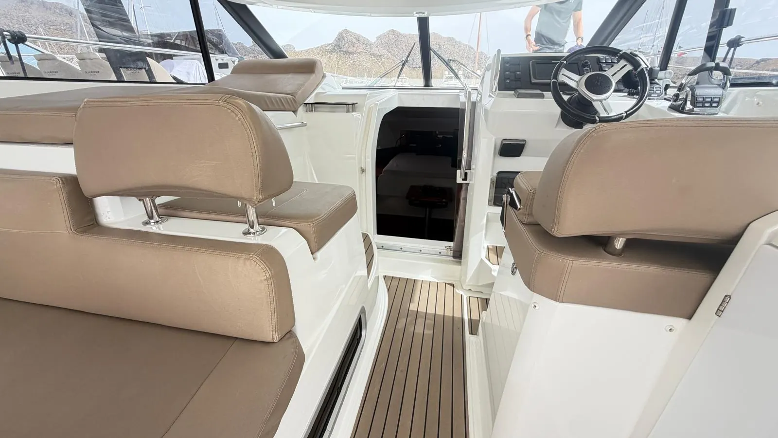 Jeanneau Leader 36 · 19
