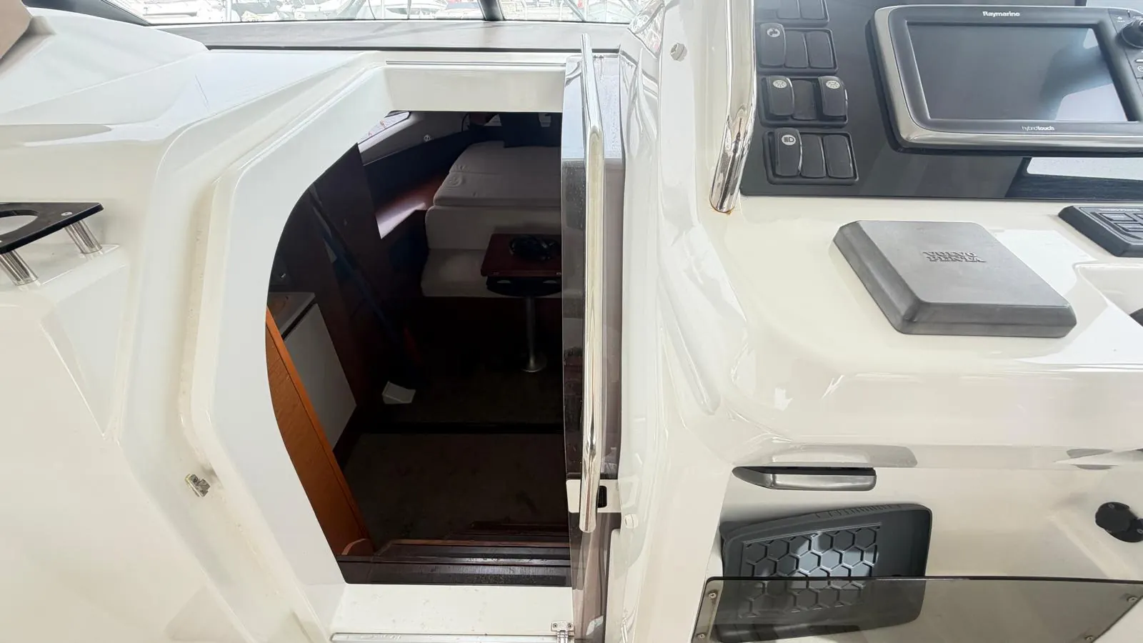 Jeanneau Leader 36 · 18