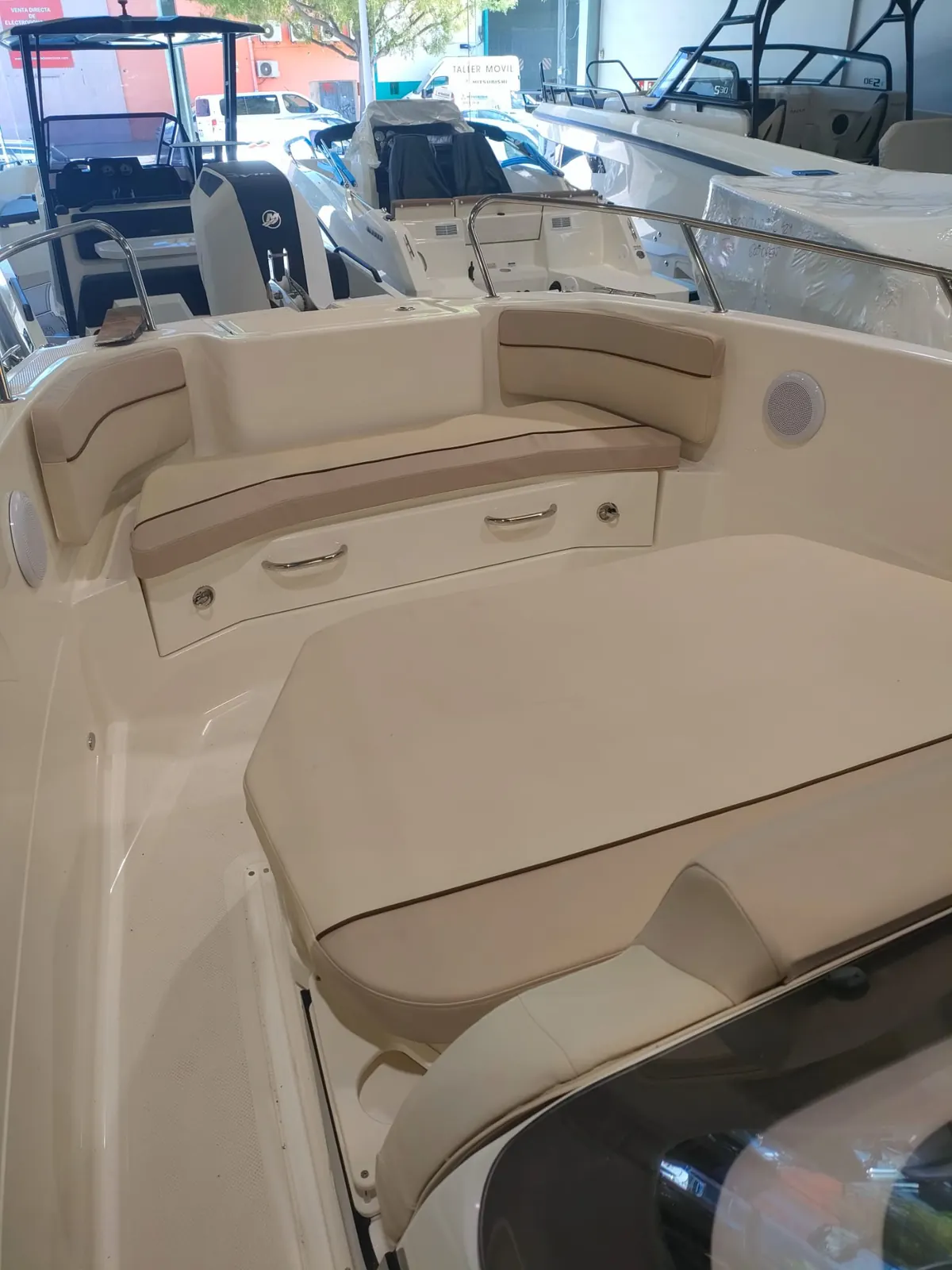 Quicksilver 805 Open · 14