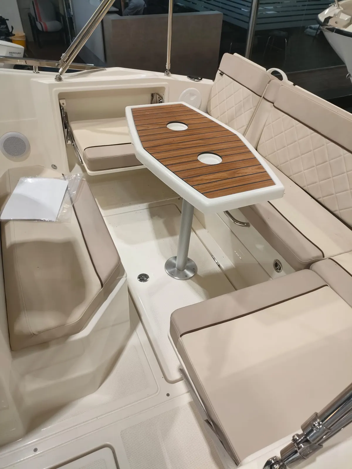Quicksilver 805 Open · 13