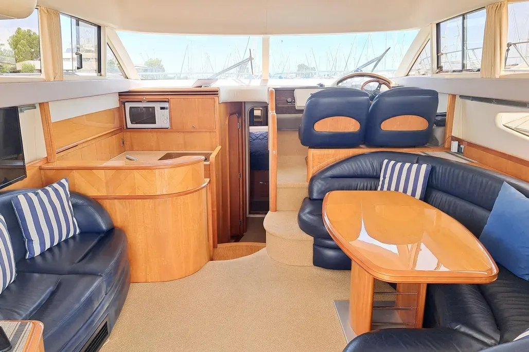 Princess 45 Flybridge · 13
