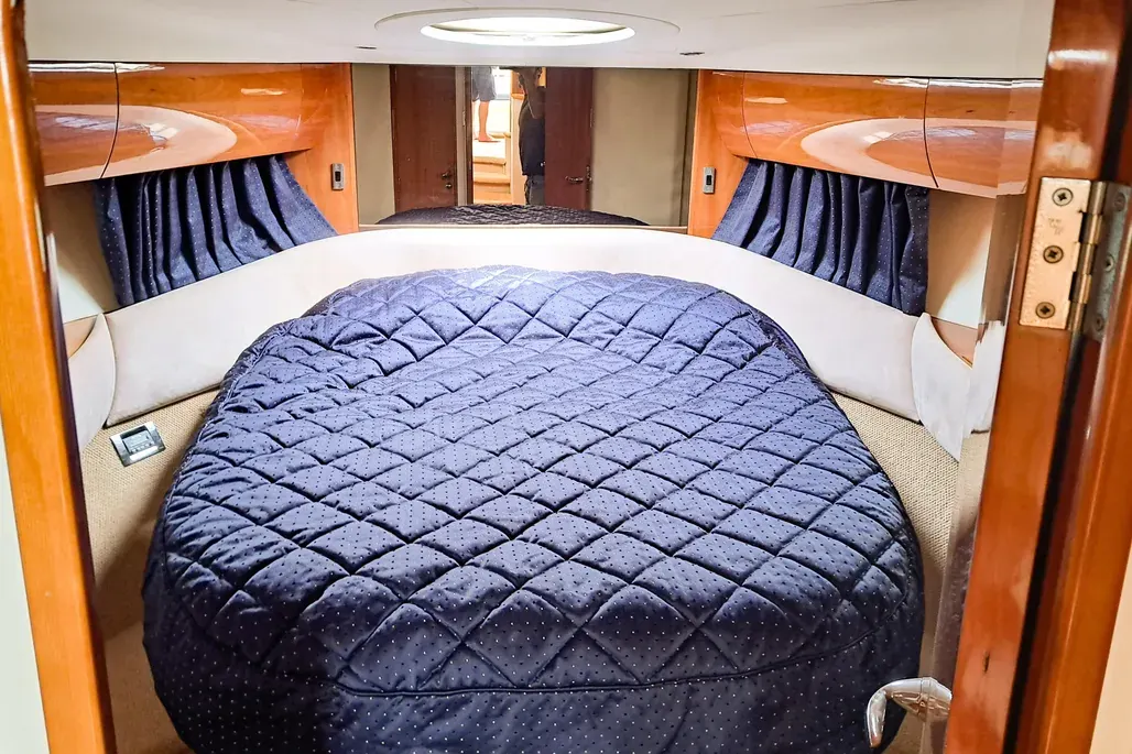 Princess 45 Flybridge · 5