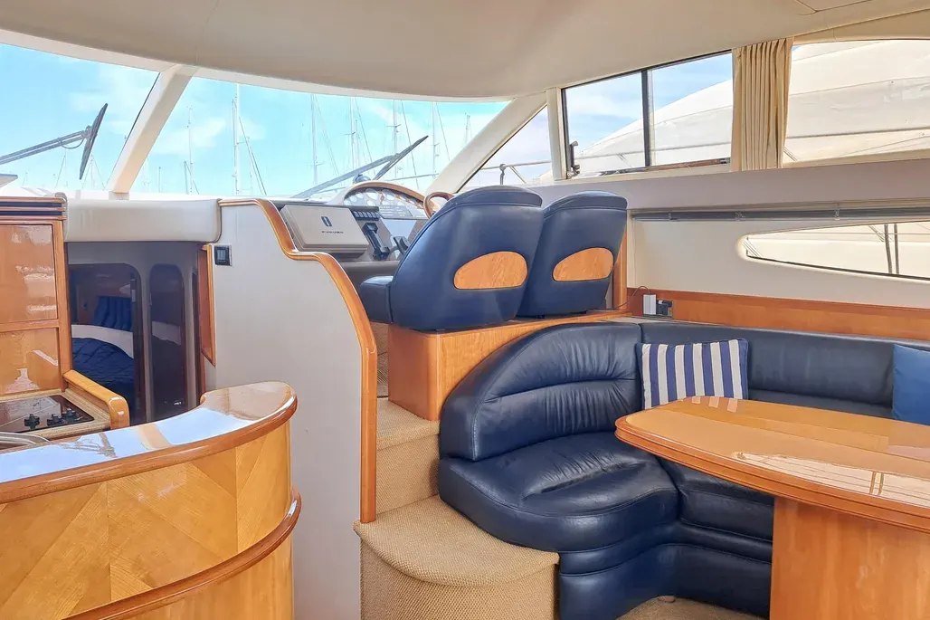 Princess 45 Flybridge · 11