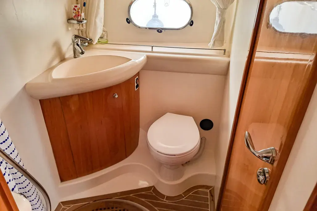 Princess 45 Flybridge · 4