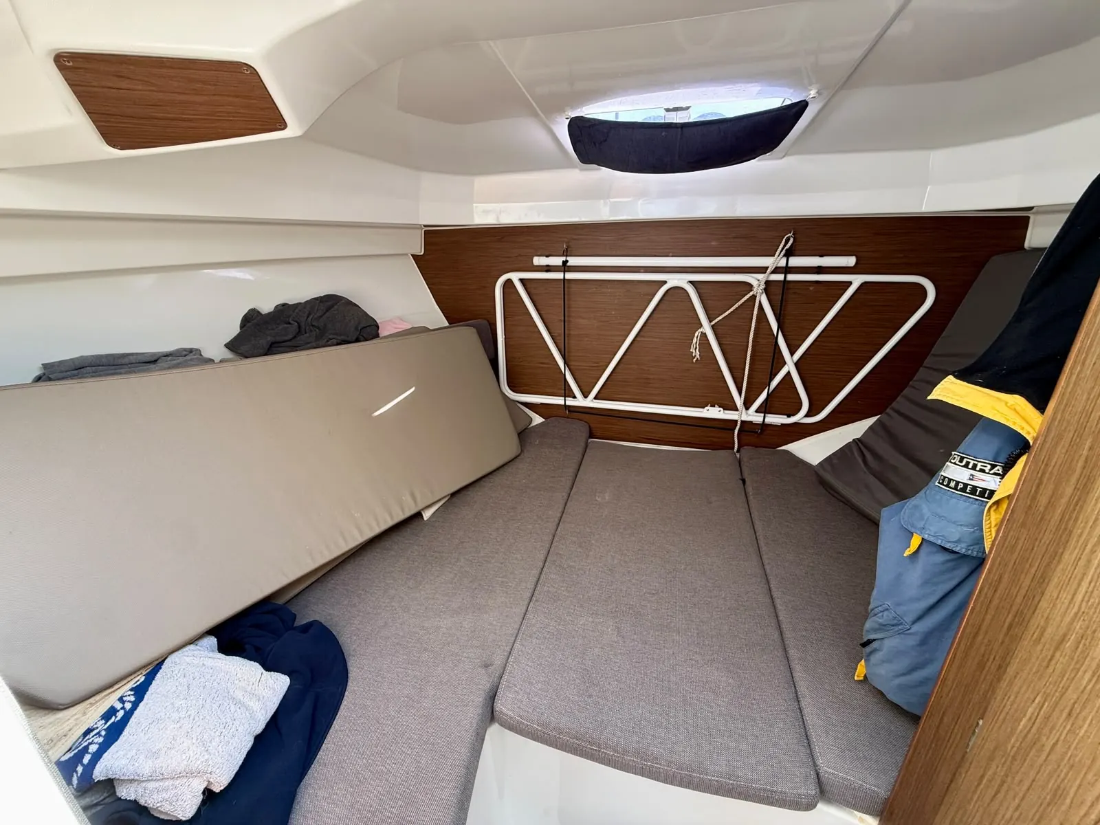 Beneteau Antares 8 · 30