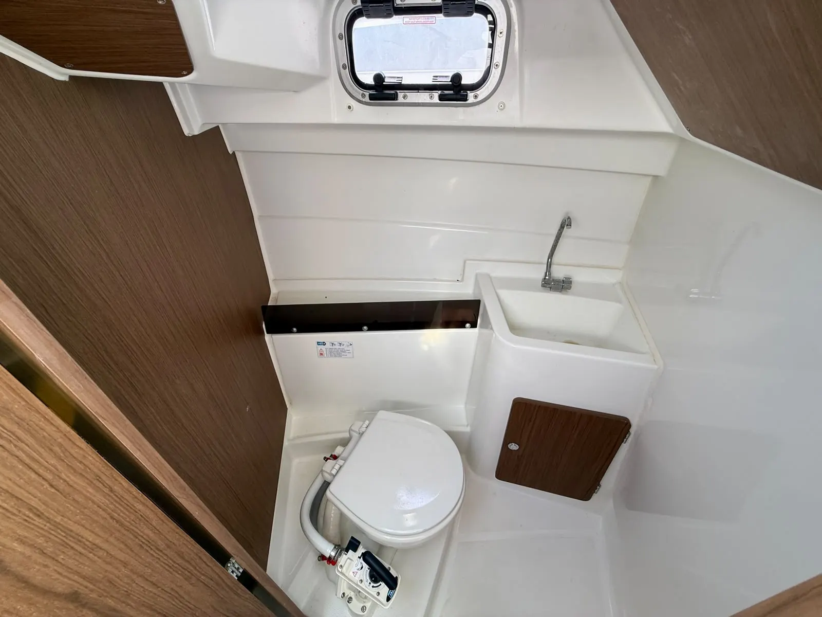 Beneteau Antares 8 · 35