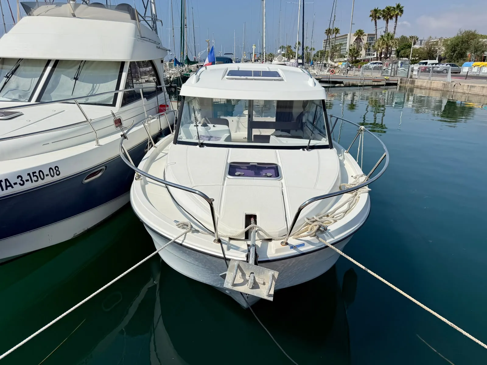 Beneteau Antares 8 · 42