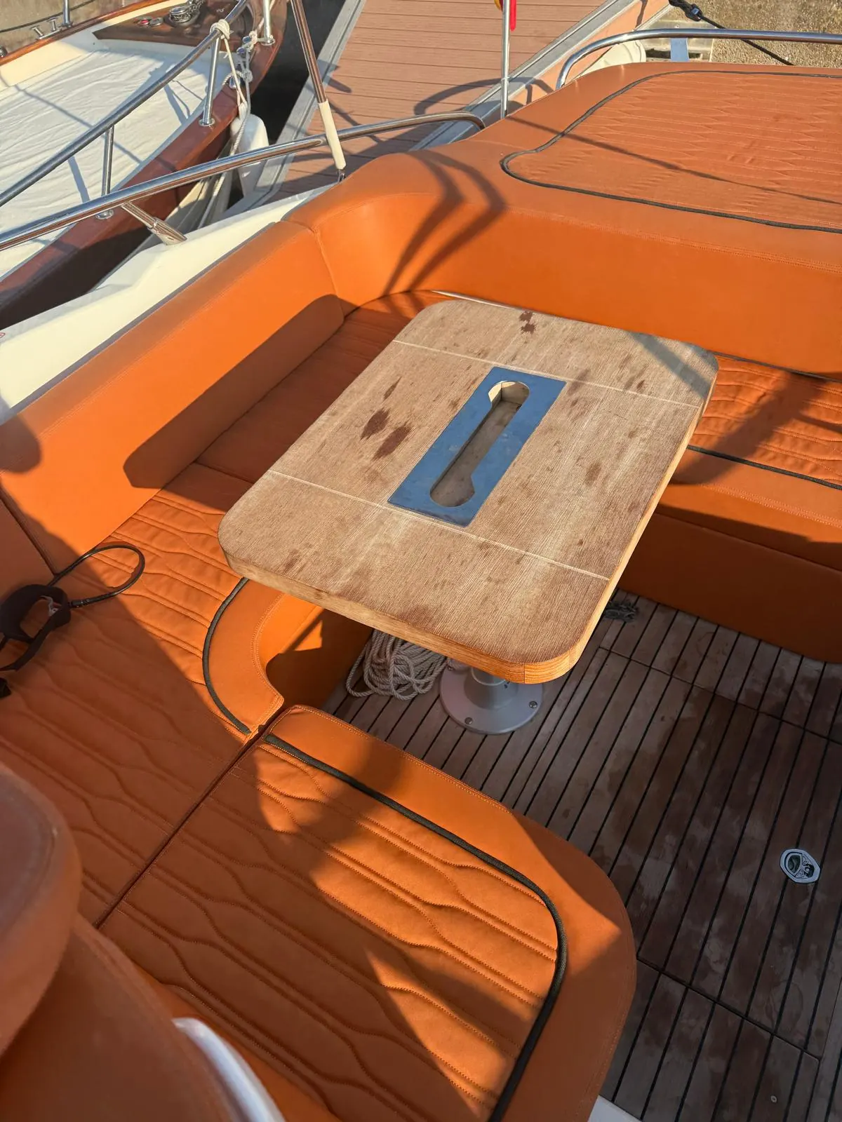 Cranchi E30 Endurance · 15