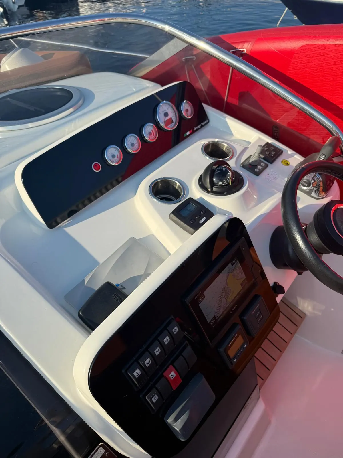 Cranchi E30 Endurance · 17